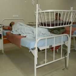 溴隐亭和叶酸能每天早上同时吃吗？